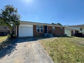 Building Photo - 1412 Carousel Rd