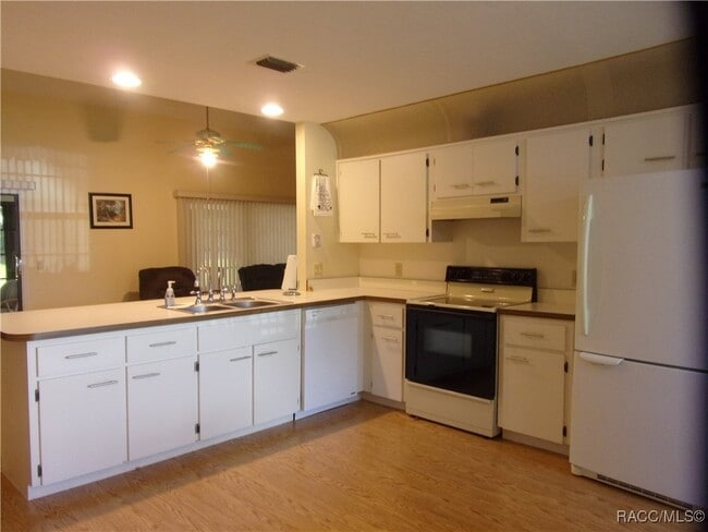 Building Photo - 624 W Diamond Bird Loop