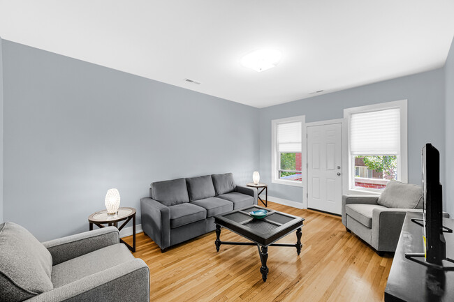 Building Photo - 6024 S Eberhart Ave