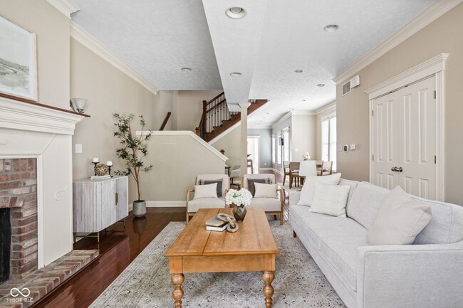 Building Photo - 1531 N College Ave