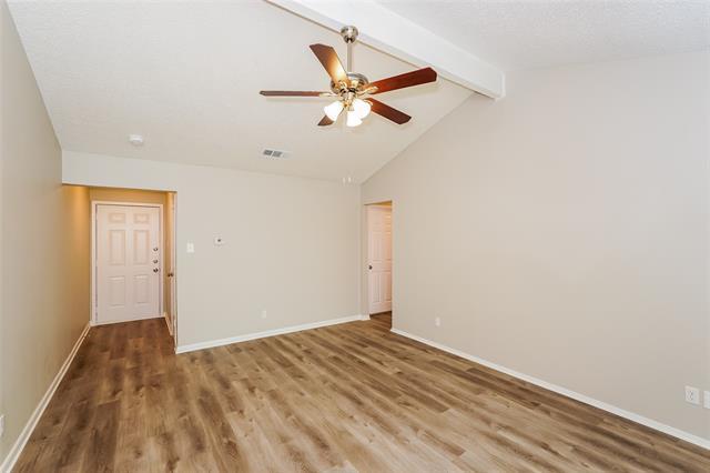 Foto del edificio - 5600 Macaskill Dr