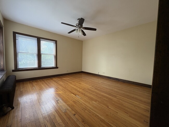 Building Photo - 4750 N Lotus Ave