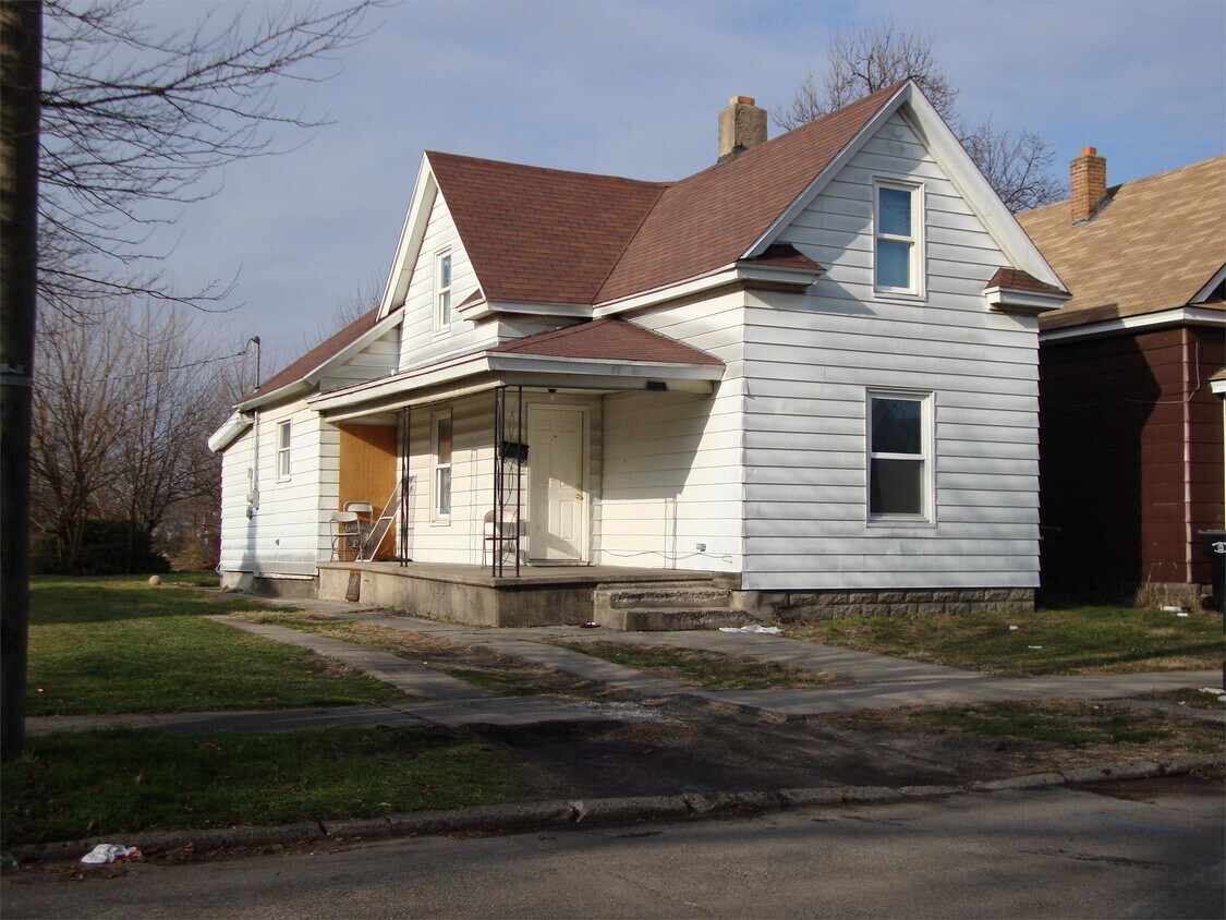 Primary Photo - 809 S Jackson St