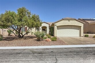 Building Photo - 2313 Fox Hills Dr