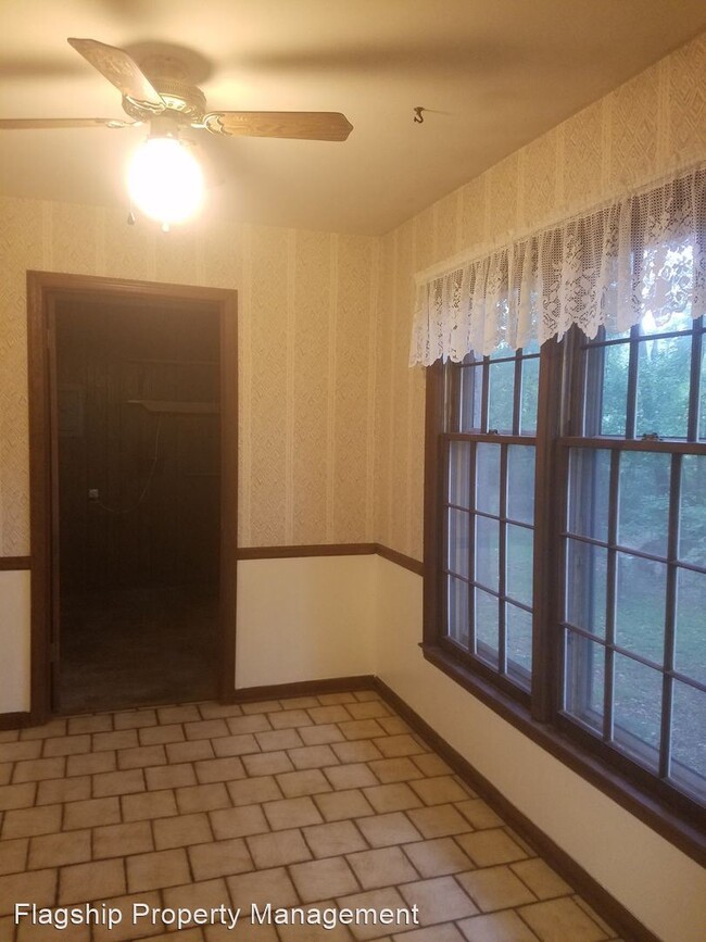 Building Photo - 3 br, 2 bath House - 8 Hillbrook Road