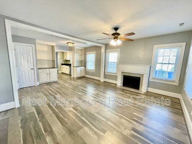 Foto del edificio - 228 Pinecrest Dr