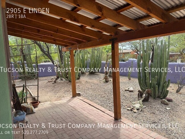 Foto del edificio - 2905 E LINDEN-