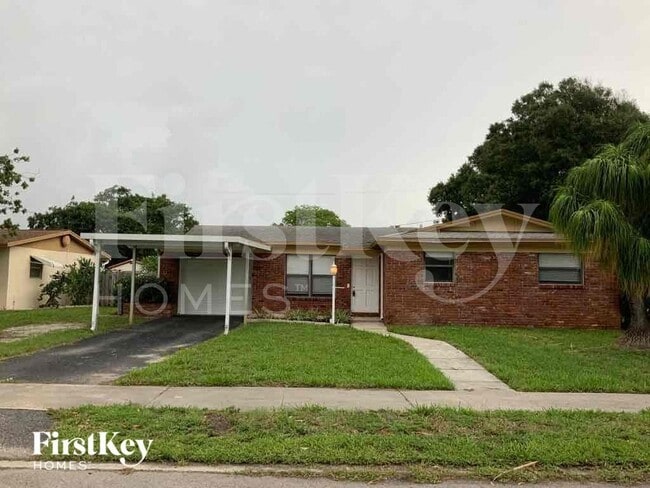 Building Photo - 1302 Crest Dr