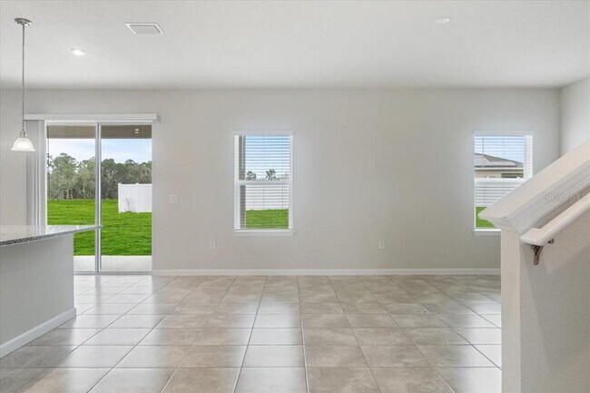 Building Photo - 35593 Crescent Creek Dr