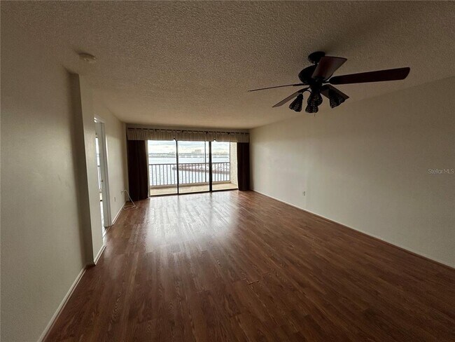 Foto del edificio - 1510 1st Ave W
