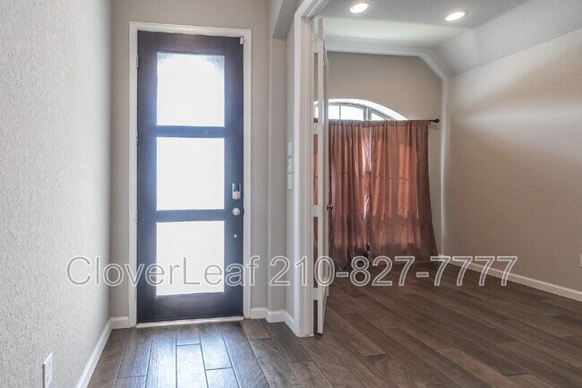 Building Photo - 13915 Runner Way