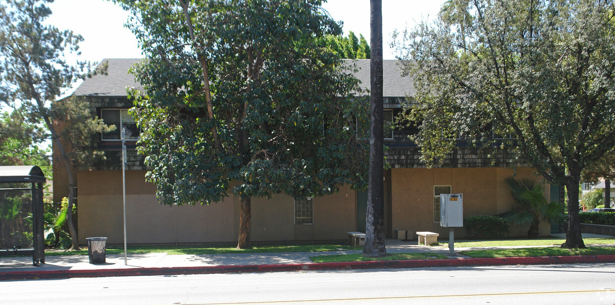 Building Photo - 444 Washington Blvd