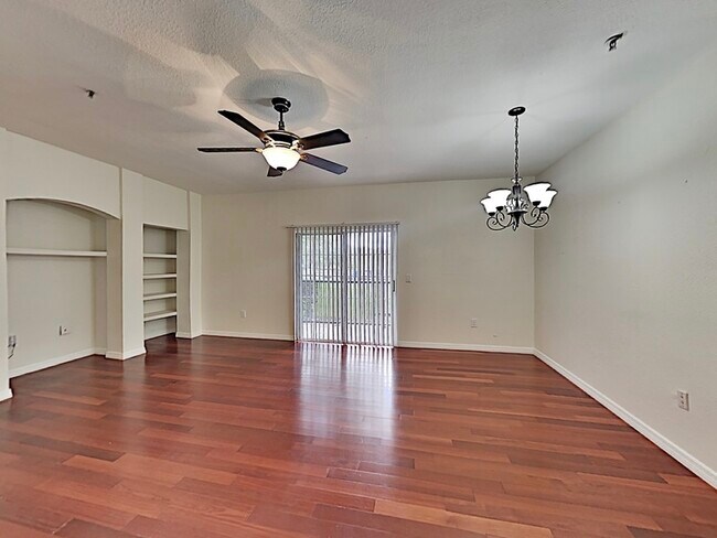 Building Photo - 1325 Rotonda Point