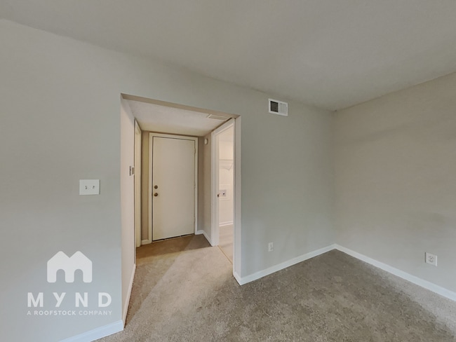 Building Photo - 6437 Phillips Ct