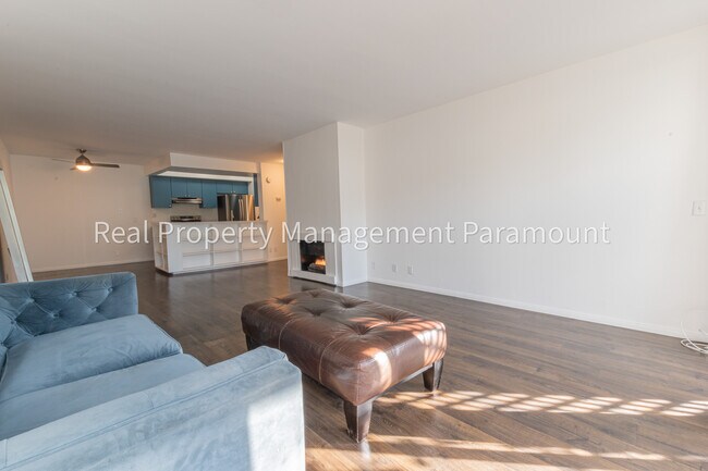 Foto del edificio - 1745 Camino Palmero St