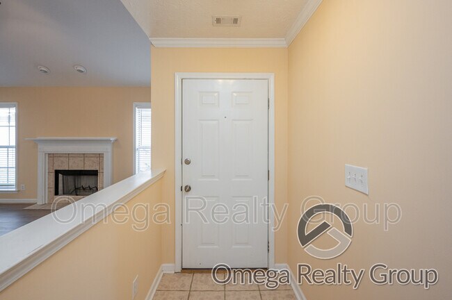Building Photo - 8713 Will Newton Dr