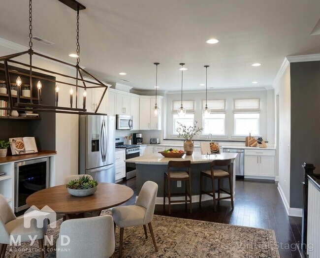 Foto del edificio - 3322 Bending Birch Pl