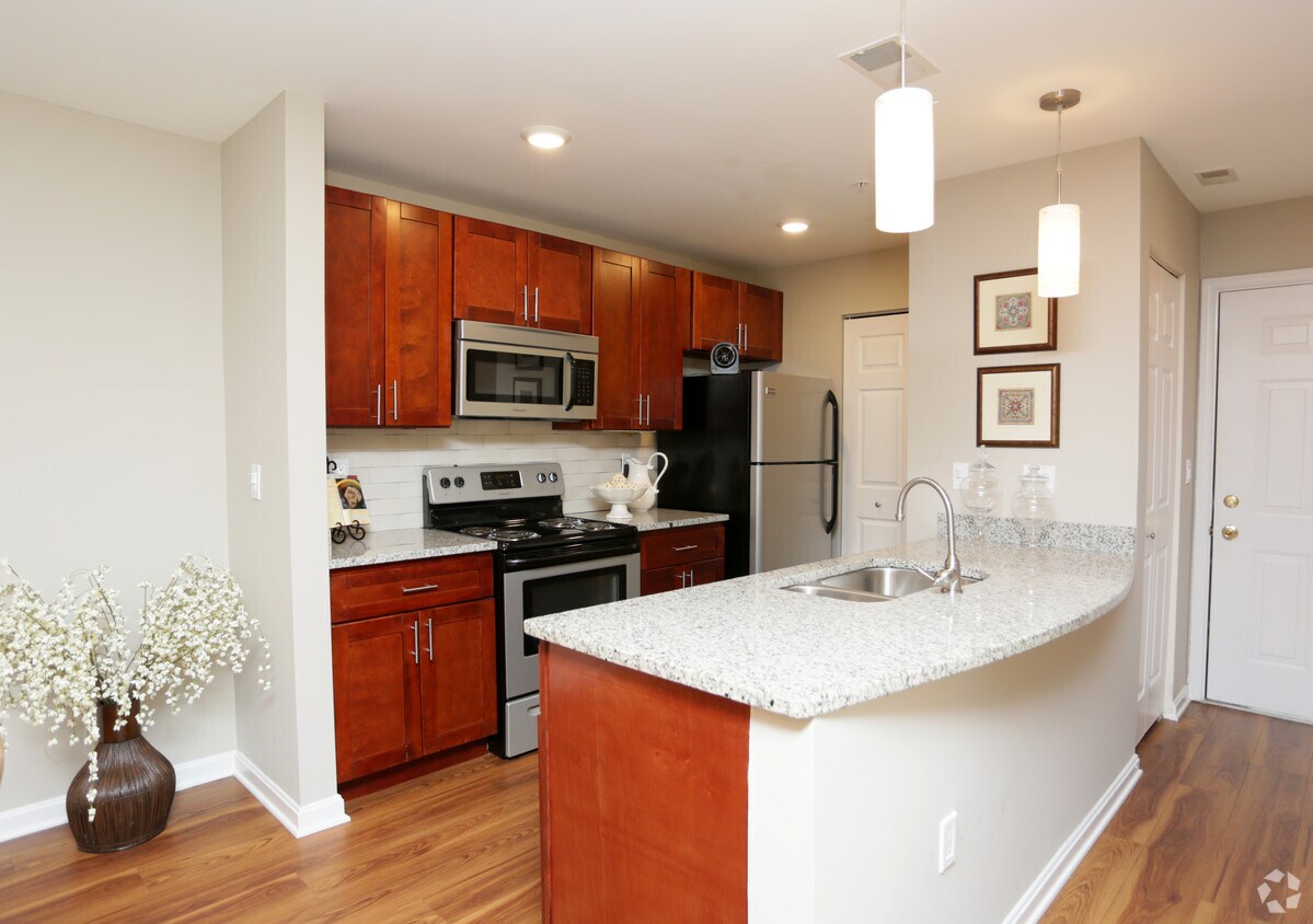 Stonehaven Apartments 7030 Gentle Shade Rd Columbia, MD