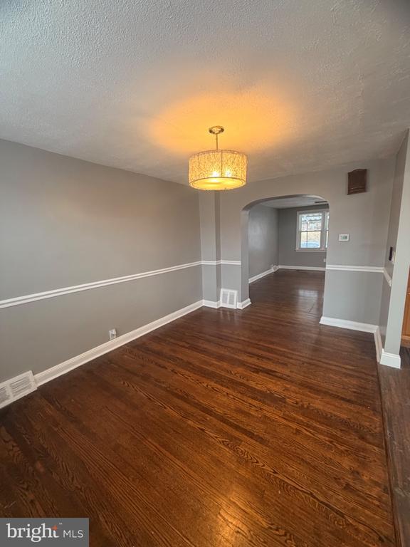 Foto del edificio - 7420 Ruskin Rd