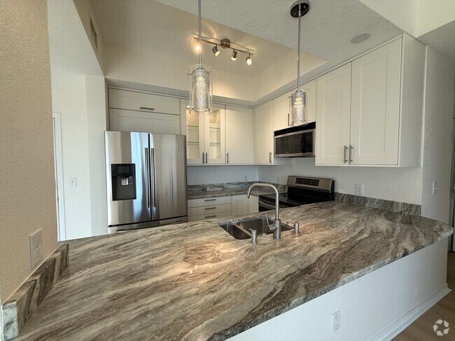 Building Photo - 1064 N Tamiami Trl