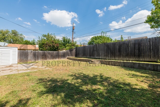 Building Photo - 840 Fabrique St