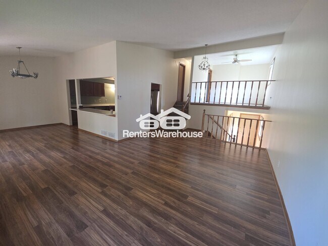 Foto del edificio - 15536 Garfield Cir