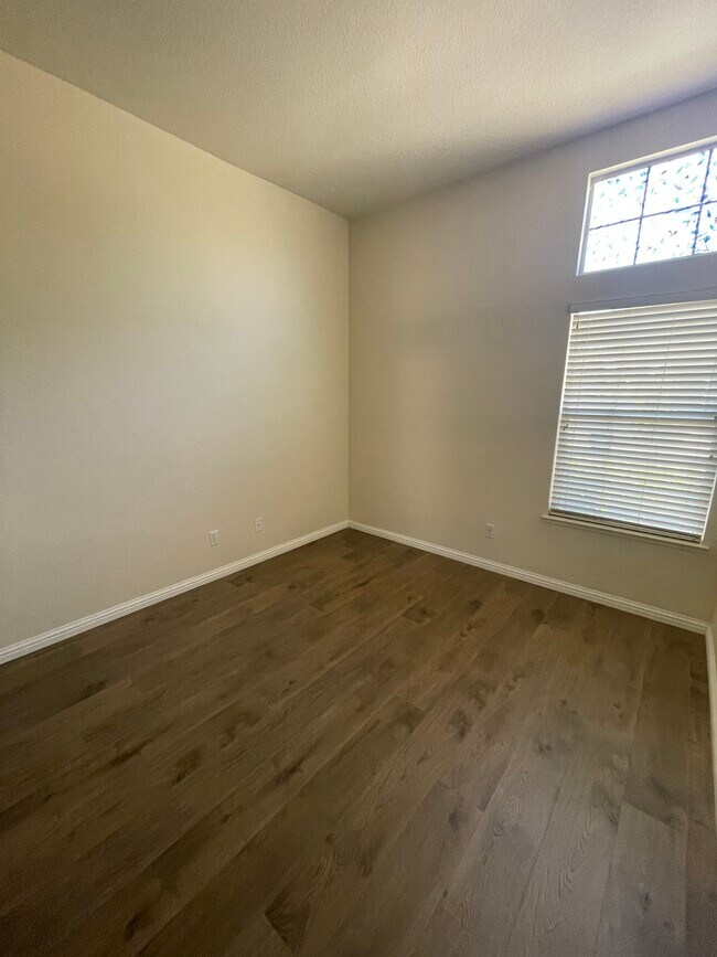 Foto del edificio - 4317 Escambia Ct