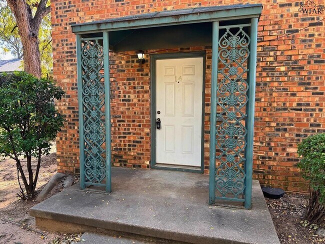 Foto del edificio - 1801 Rose St