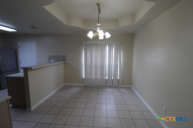 Building Photo - 503 Osman Dr