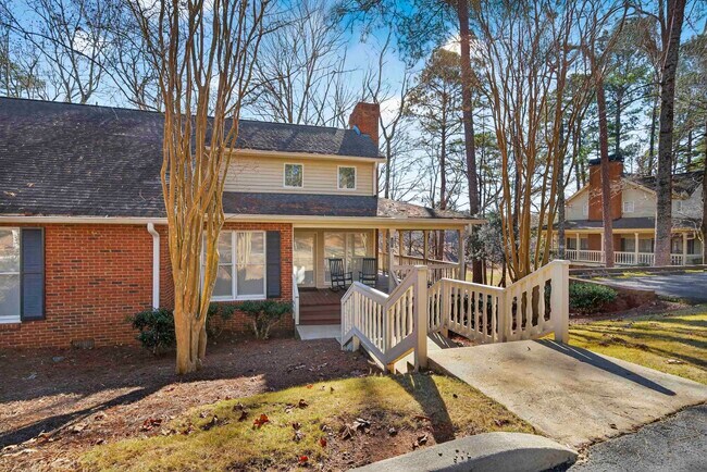 Building Photo - 1002 Cupp Ln