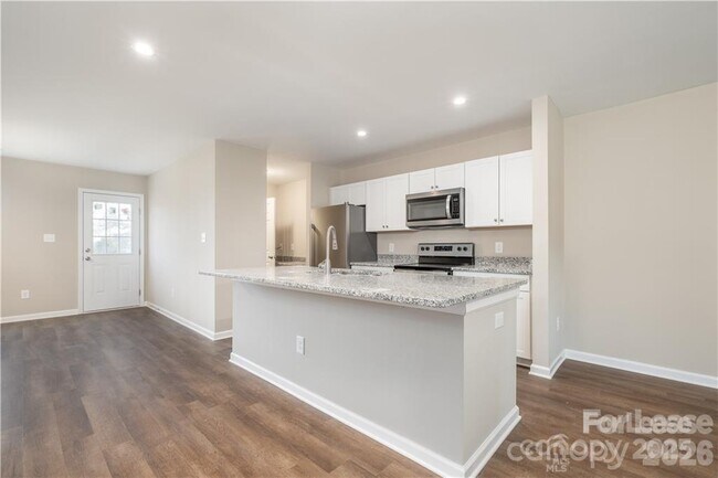 Foto del edificio - 84 White St NW