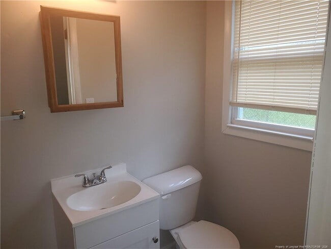 Building Photo - 125 Bogard Cir