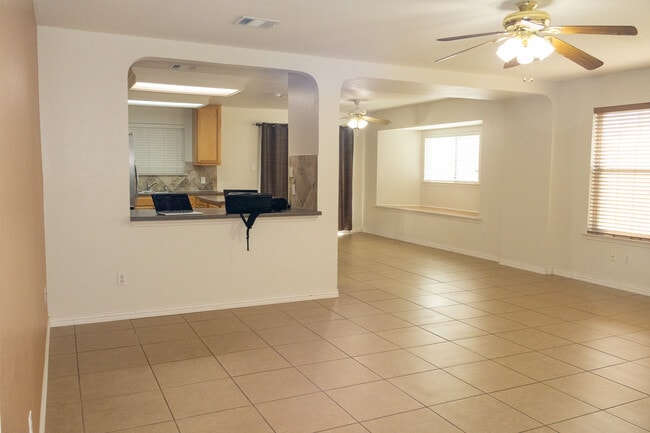 Building Photo - 1613 Apollo Cir