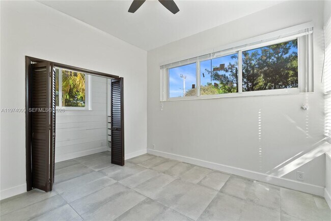 Foto del edificio - 2204 McKinley St