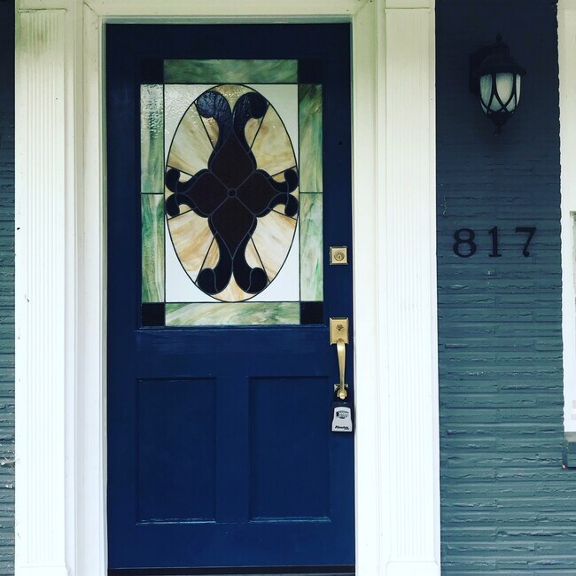 Foto del edificio - 817 Westwood Ave