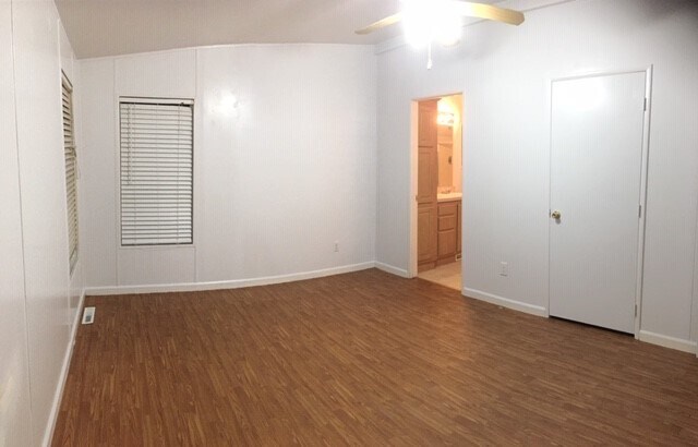 Foto del edificio - 7030 Trombley Ln