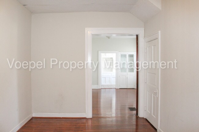 Building Photo - 1 Bed 1 Bath Historic NorthEast Apartment