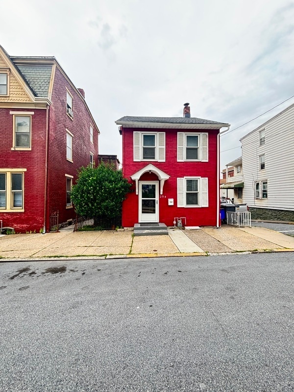 Primary Photo - 254 S 2nd St