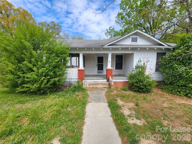 Building Photo - 1507 Ln St