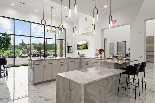 Building Photo - Luxe of Buda