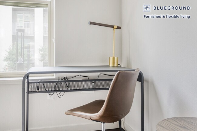 Foto del edificio - 650 E Capitol Ave