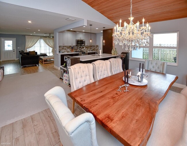 Building Photo - 3 br, 2 bath House - 1515 Gallinule Dr