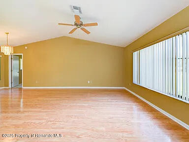 Foto del edificio - 13460 Little Farms Dr