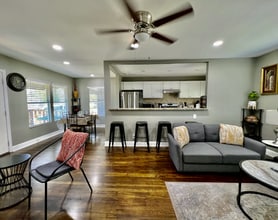 Building Photo - 2531 W Mulberry Ave