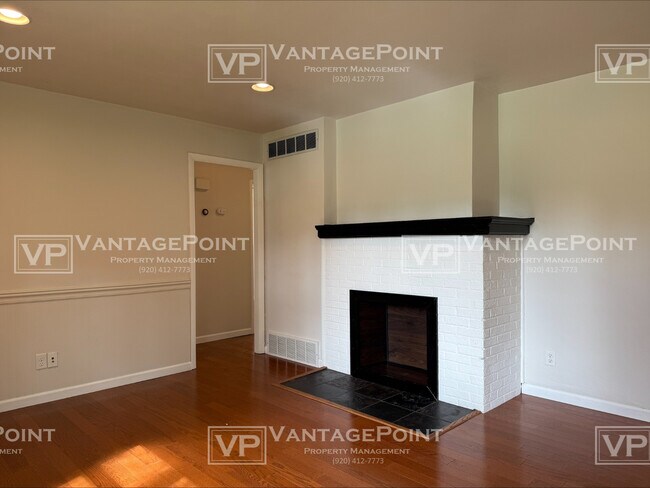 Foto del edificio - 509 Clover Ln