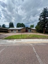 Building Photo - 6426 Wicklow Cir E