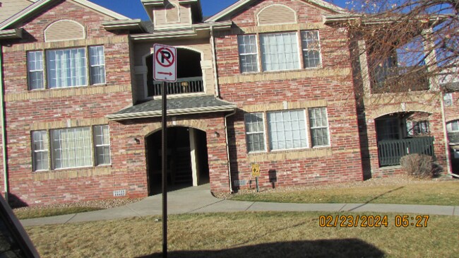 Building Photo - 8968 Fox Dr
