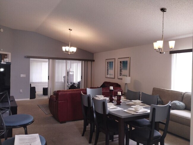 Foto del edificio - 14144 White Cap Ln
