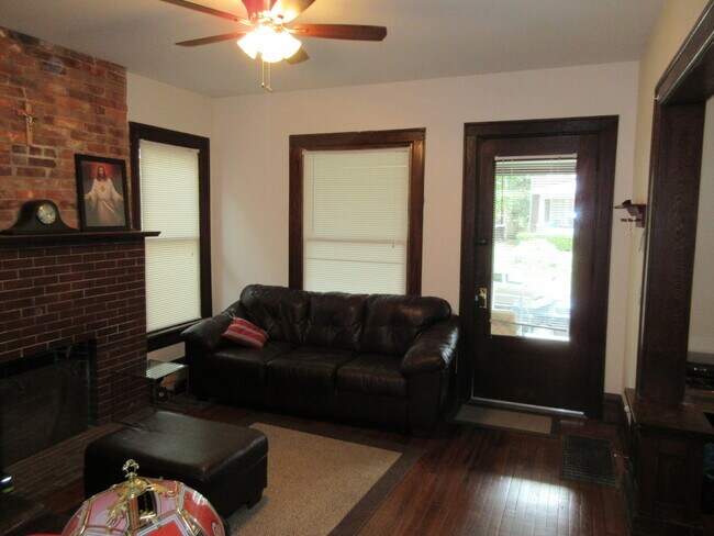 Foto del edificio - 53 E Northwood Ave