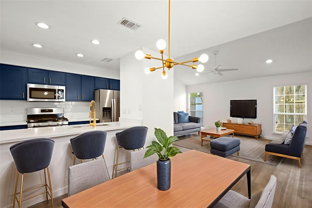 Foto principal - 6203 Okner Ln